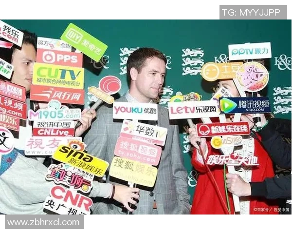 足球明星如何通过社交媒体与粉丝互动提升个人品牌影响力 足球明星如何通过社交媒体与粉丝互动提升个人品牌影响力